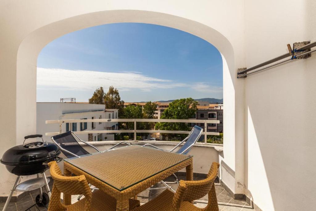 Hibiscus Aparthotel La Caletta