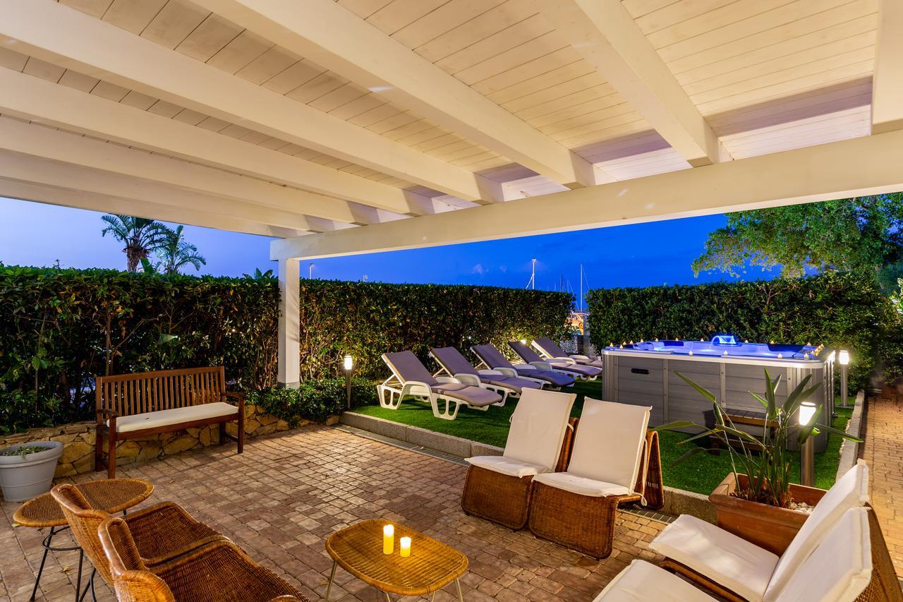 Aparthotel Hibiscus 3*