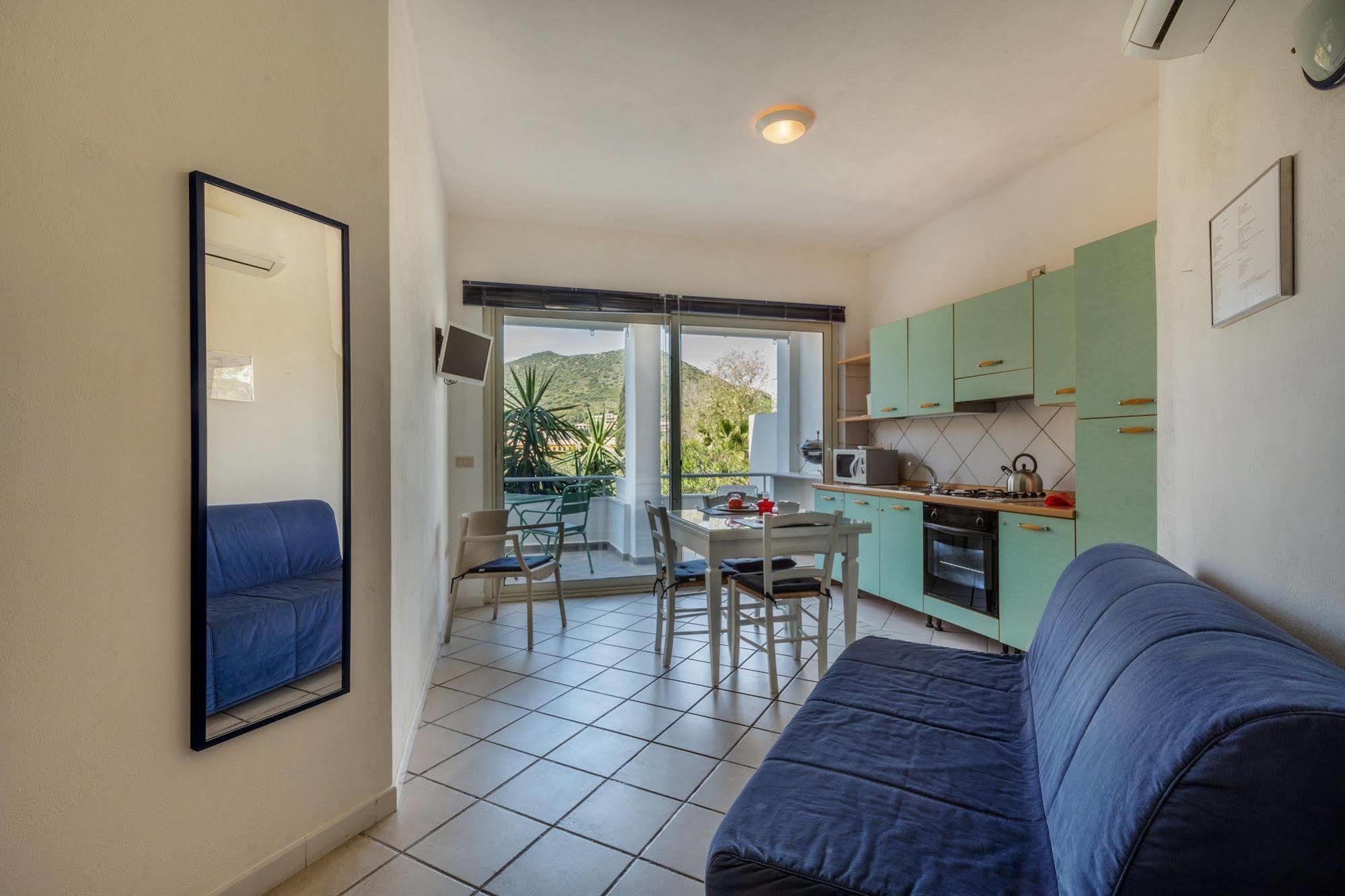 Aparthotel Hibiscus La Caletta