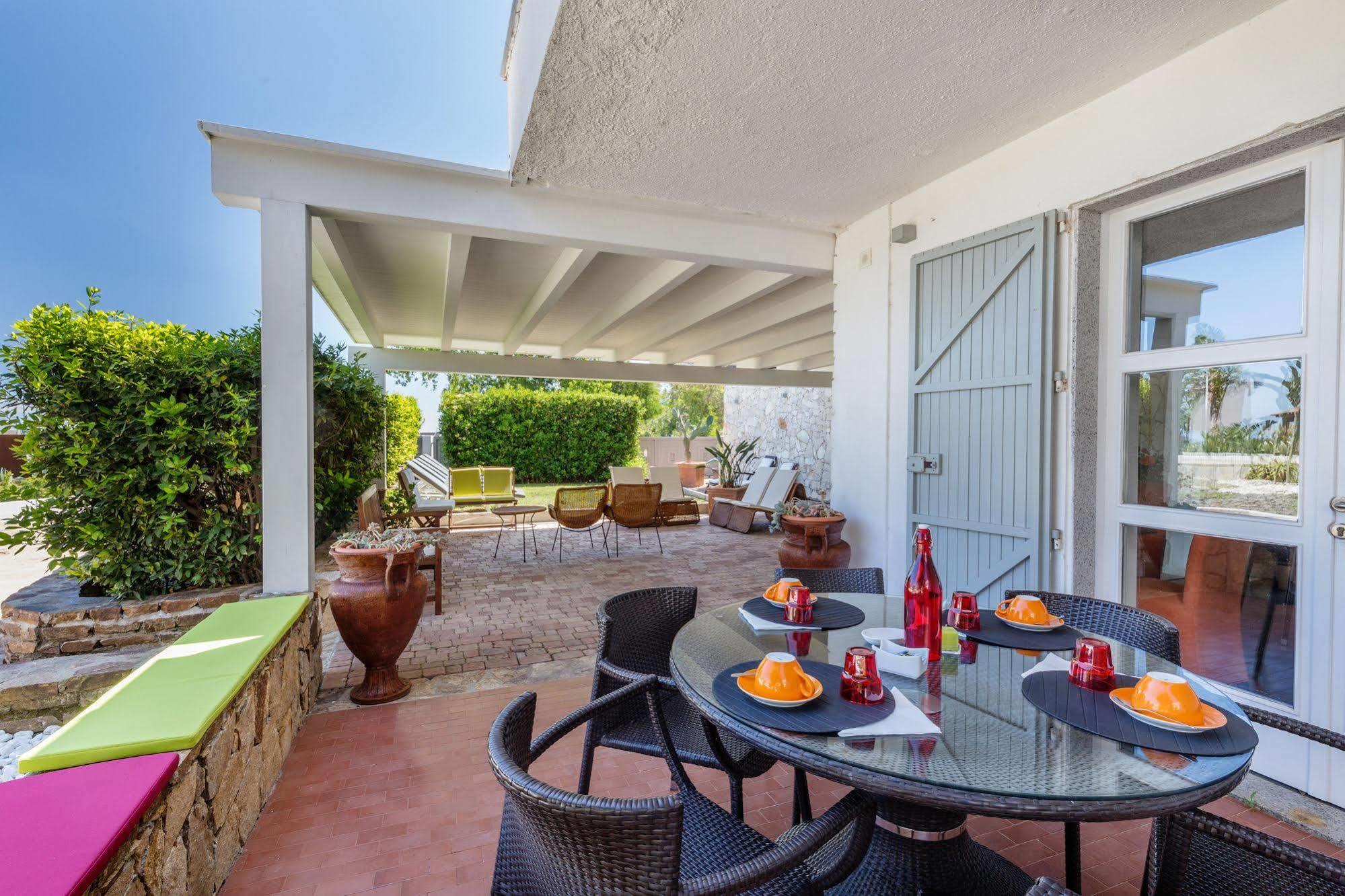 Hibiscus 3* La Caletta